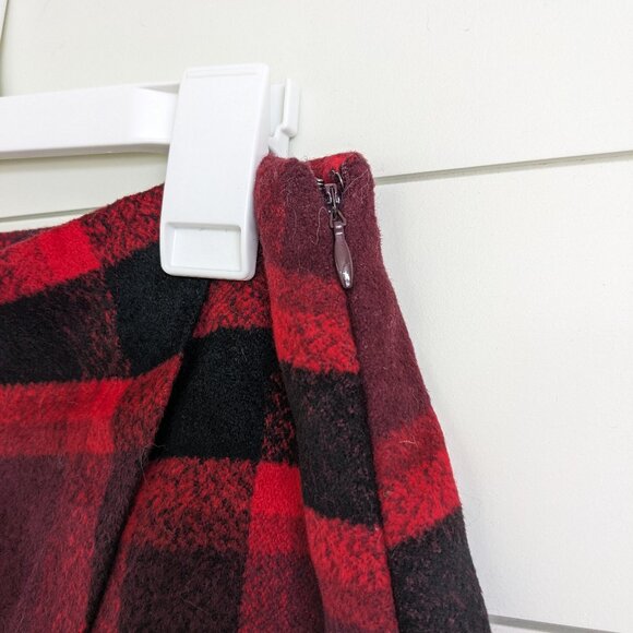 Abercrombie & Fitch Red Plaid Buffalo Mini Skirt - Picture 3 of 3